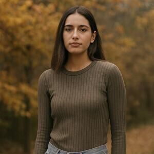 Michael Stars Green Ribbed Long Sleeve Top Crewneck Minimalist Capsule Wardrobe